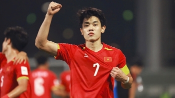 Đình Bắc đứng trước cột mốc lịch sử cho bóng đá Việt Nam