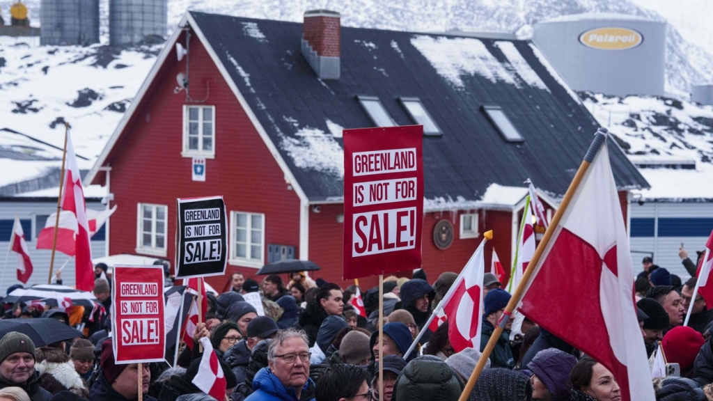 EU đề xuất tạm hoãn gói trả đũa với Mỹ sau động thái của ông Trump