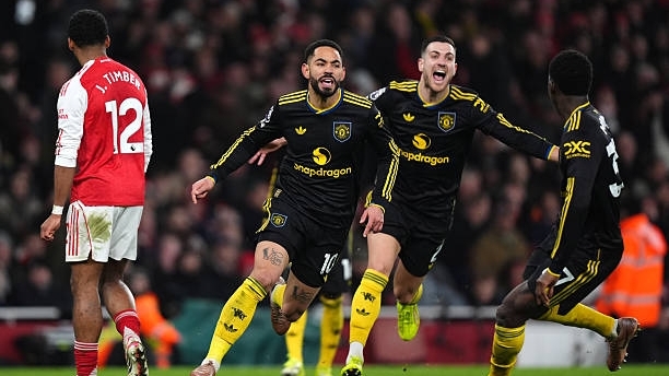 Arsenal 2-3 Man Utd: Quỷ đỏ đánh sập Emirates, chấm dứt 9 năm chờ đợi