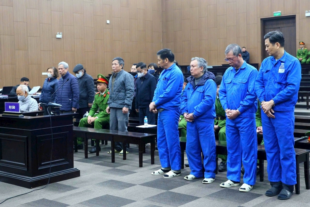 Cựu Chủ tịch HĐTV Vicem hầu toà