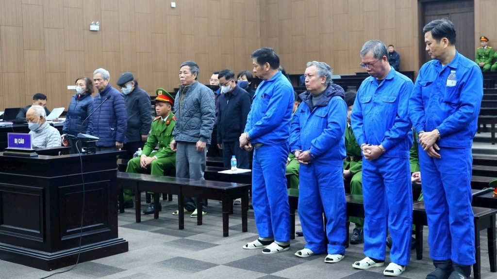 Cựu Chủ tịch HĐTV Vicem hầu toà