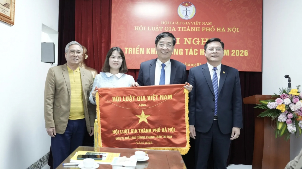 Chi hội Luật gia Báo Kinh tế & Đô thị được tặng Bằng khen của Hội Luật gia Việt Nam