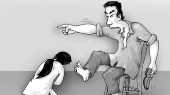 Xuống tay sau lời thách thức của vợ