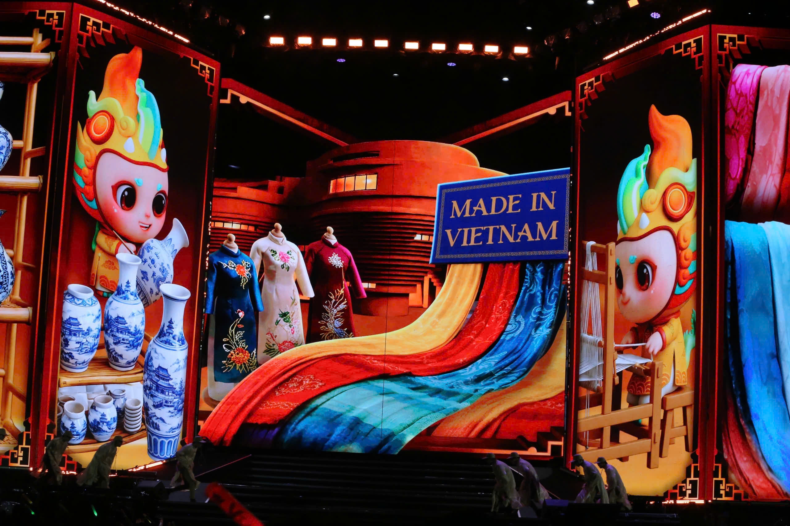 Hòa nhạc Ánh sáng - Chào năm mới 2026: khi nghệ thuật, di sản và công nghiệp văn hóa cùng cất tiếng Hòa nhạc Ánh sáng - Chào năm mới 2026: khi nghệ thuật, di sản và công nghiệp văn hóa cùng cất tiếng