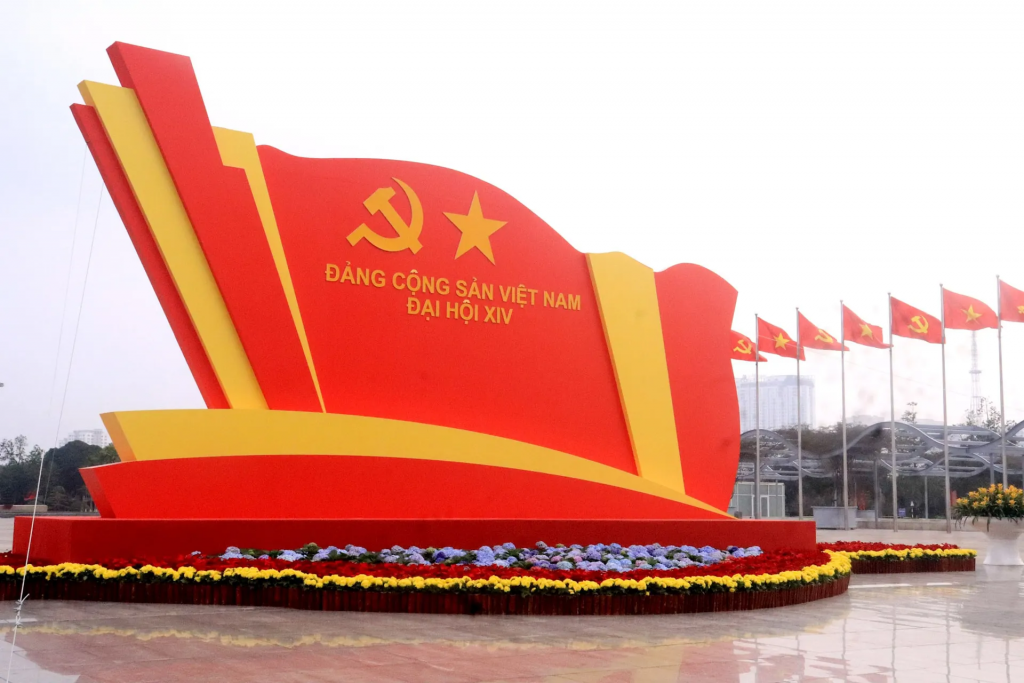 Đại hội XIV của Đảng đã đề ra những định hướng, mục tiêu chiến lược quan trọng cho giai đoạn sắp tới, đặc biệt là quyết tâm thực hiện thành công hai mục tiêu chiến lược 100 năm. Đại hội XIV của Đảng đã đề ra những định hướng, mục tiêu chiến lược quan trọng cho giai đoạn sắp tới, đặc biệt là quyết tâm thực hiện thành công hai mục tiêu chiến lược 100 năm.