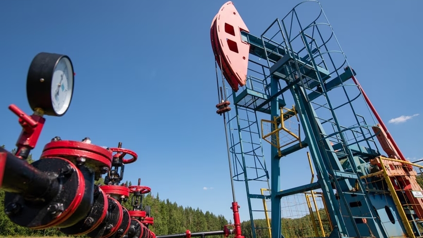 Giá xăng dầu hôm nay 4/2/2026: giá dầu thế giới tăng nhẹ