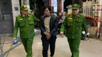 Từ nghi vấn người đàn ông mang theo một túi xách trên phố Triều Khúc