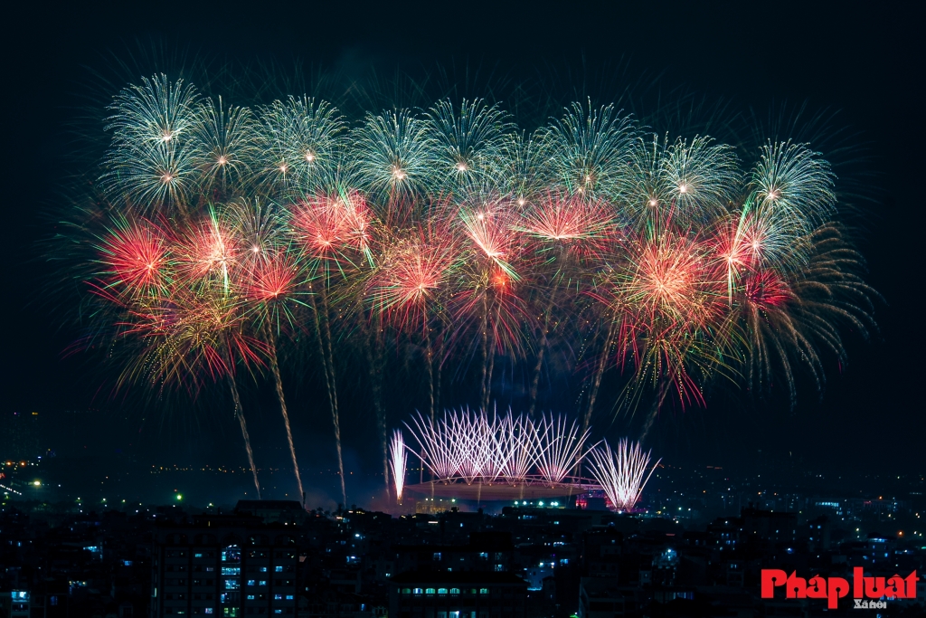 Hà Nội tổ chức 33 điểm bắn pháo hoa đón Tết Nguyên đán Bính Ngọ 2026. Ảnh: Khánh Huy