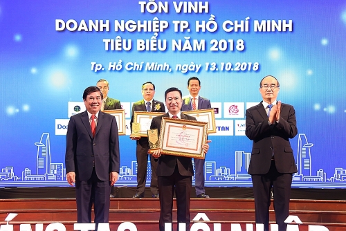 Sau trận thắng Jordan, Hưng Thịnh Corp thưởng "nóng" 2 tỷ đồng cho tuyển Việt Nam