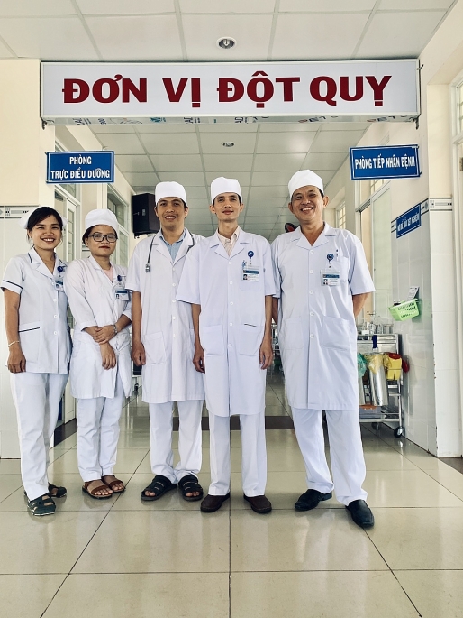 bv dau tien o dong nai dua vao hoat dong don vi dieu tri dot quy