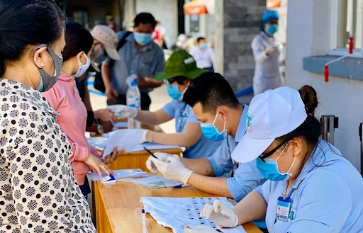 TP HCM: Không khai báo y tế sẽ không được đến làm việc