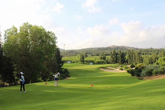 flc biscom golf ung dung choi golf khong the thieu cua cac golfer