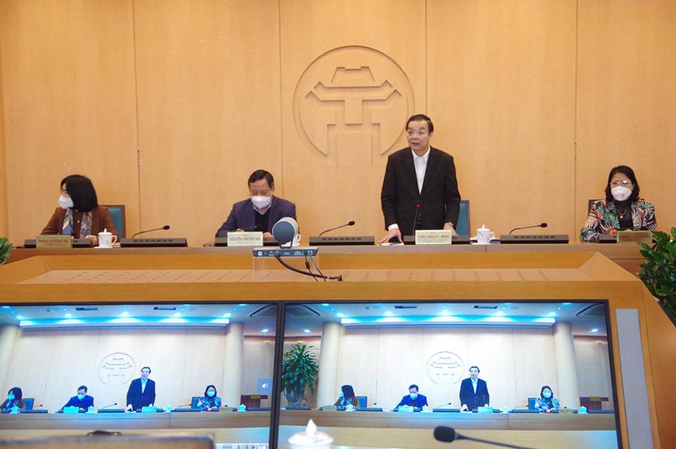 Chủ tịch UBND TP Chu Ngọc Anh phát biểu chỉ đạo tại phiên họp.