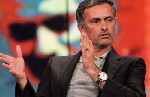 Mourinho kiếm bộn tiền nhờ làm MC