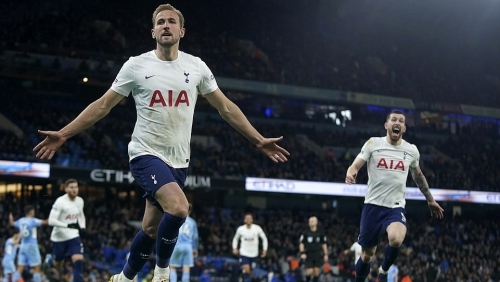 Kane bùng nổ, Tottenham tạo nên địa chấn tại Etihad