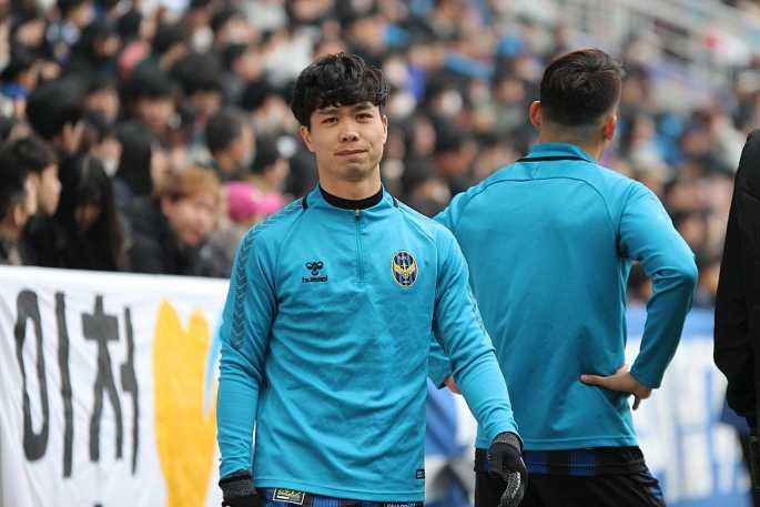 cong phuong tiep tuc ghi dau an voi cu dup trong tran giao huu cua incheon united