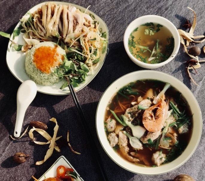 Hai trong số những món ăn đặc trưng tại Fit 'n Ngon. Hai trong số những món ăn đặc trưng tại Fit 'n Ngon.