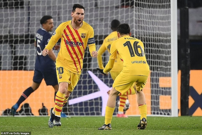 Messi lập siêu phẩm, Barcelona vẫn dừng bước tại Champions League. Messi lập siêu phẩm, Barcelona vẫn dừng bước tại Champions League.