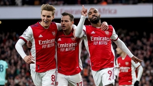 Thắng thuyết phục, Arsenal trở lại top 4