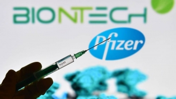 Vaccine ngừa Covid-19 của Pfizer-BioNTech có hiệu quả 100% với trẻ em