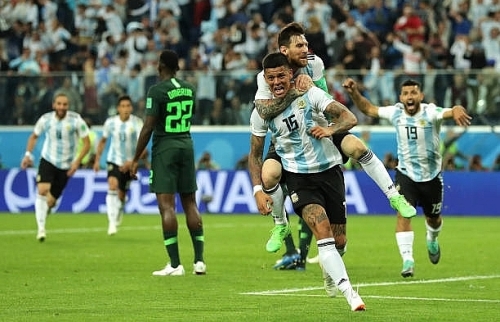 Marcus Rojo cứu vớt Argentina