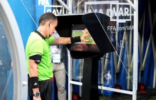 Công nghệ VAR sẽ chính thức được sử dụng tại Futsal World Cup 2021