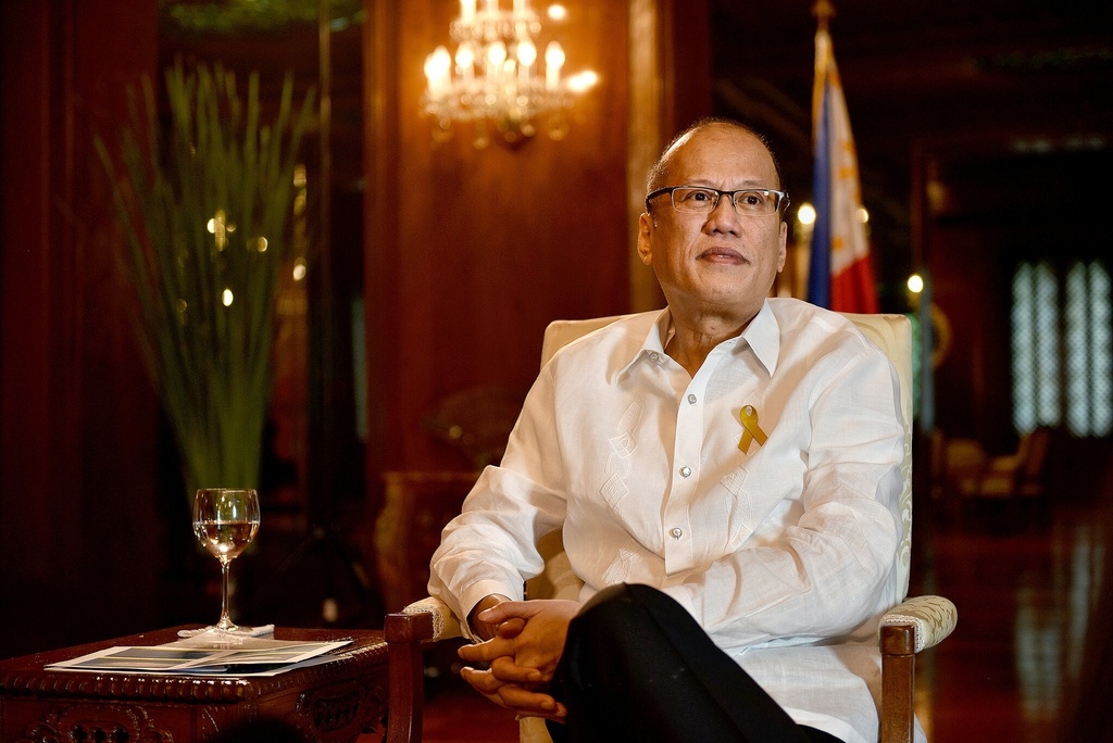 Cựu Tổng thống Philippines qua đời ở tuổi 61