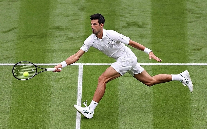 Djokovic khởi đầu nhẹ nhàng tại vòng 1 Wimbledon 2021