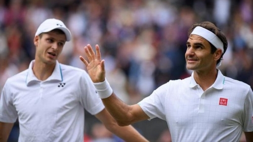 Roger Federer thảm bại tại tứ kết Wimbledon 2021