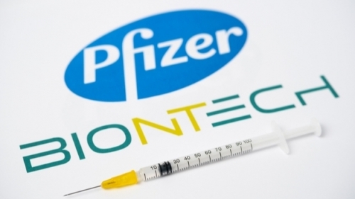 Hãng dược Pfizer xin cấp phép tiêm mũi thứ 3 vaccine ngừa Covid-19