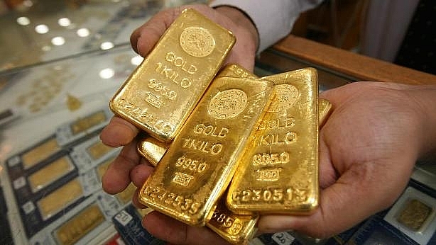 Giá vàng trong nước và thế giới đồng loạt bật tăng mạnh