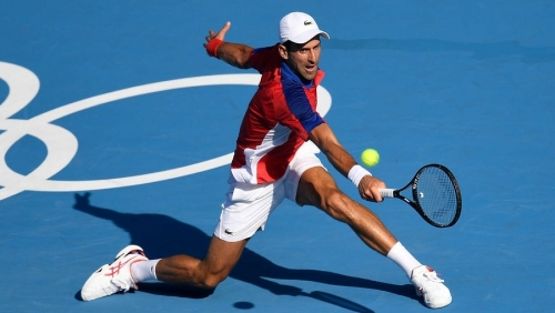 Djokovic thắng dễ để vào tứ kết Olympic