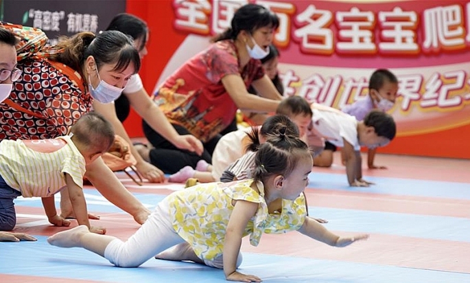 Trung Quốc cho phép sinh con thứ 3