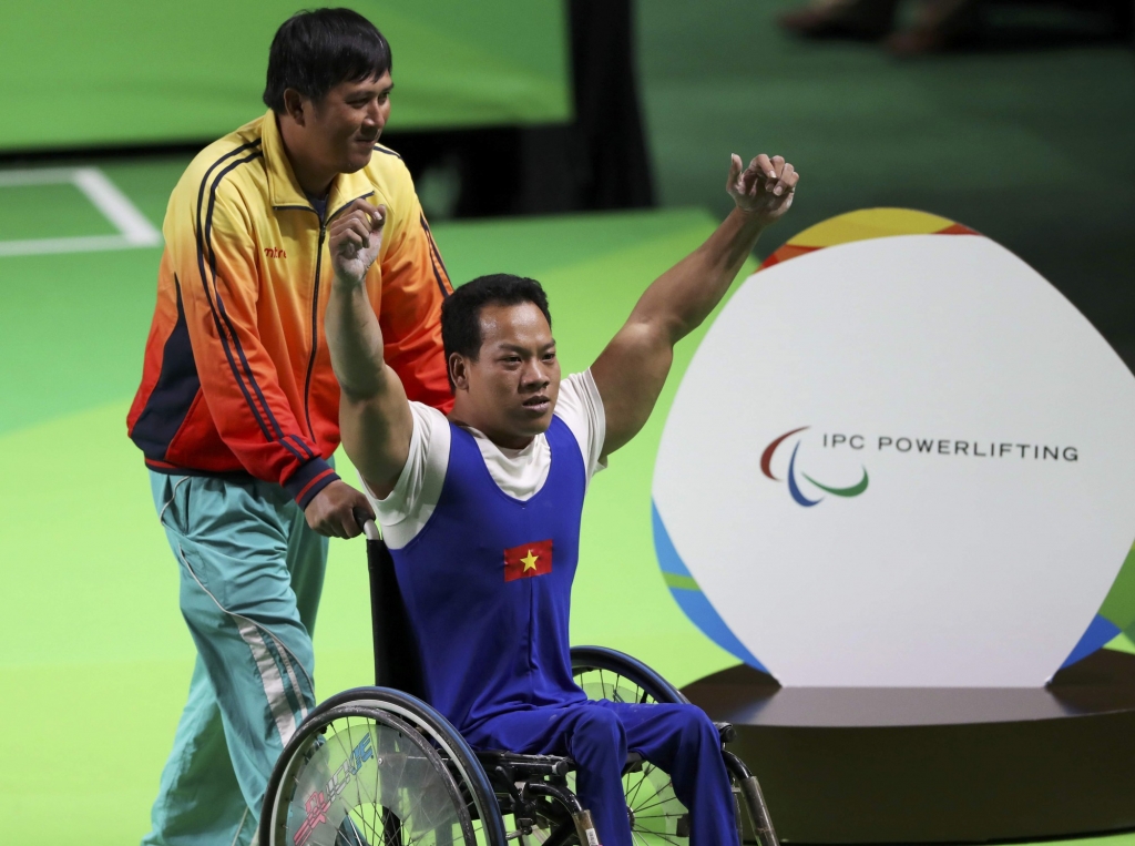 Vận động viên Lê Văn Công xuất sắc giành huy chương Bạc Paralympic Tokyo 2020