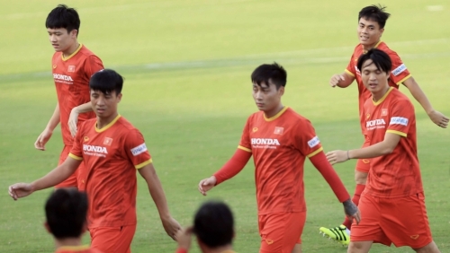 Đội tuyển Việt Nam chốt danh sách cho trận đấu với Australia