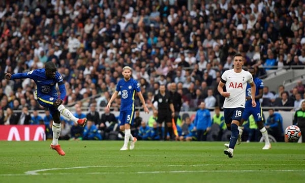 Thắng áp đảo trước Tottenham, Chelsea vững vàng ngôi đầu Premier League