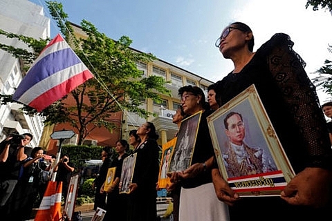 thai lan du kien chi 90 trieu usd cho tang le cua co nha vua bhumibol adulyadej