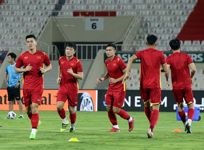 ĐT Việt Nam chốt 23 cầu thủ đấu với Trung Quốc: Đình Trọng bị loại