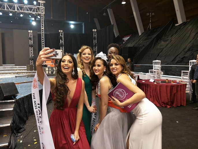 Khánh Ngân giành vương miện Hoa hậu Hoàn cầu- Miss Globe 2017 khanh ngan gianh vuong mien hoa hau hoan cau miss globe 2017