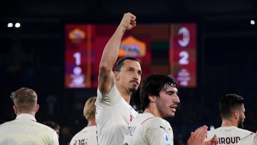 Ibrahimovic đạt cột mốc “khủng” sau chiến thắng trước AS Roma