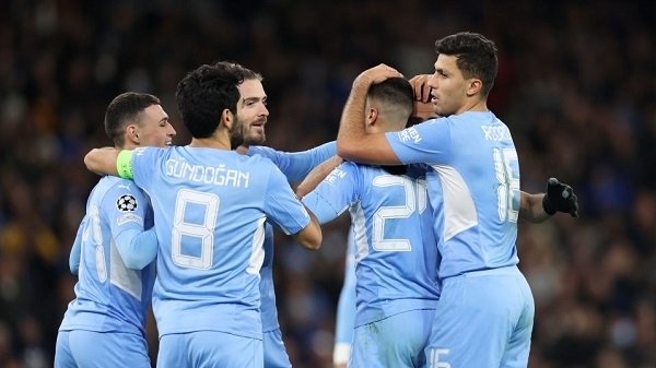 Thắng tưng bừng, Man City vươn lên ngôi đầu tại Champions League