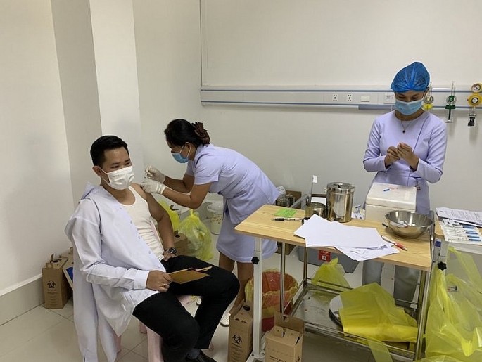 Lào đang đẩy nhanh chiến dịch tiêm chủng vacicne ngừa Covid-19 trên toàn quốc.