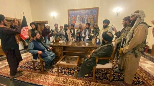 Taliban cấm sử dụng ngoại tệ trong nước