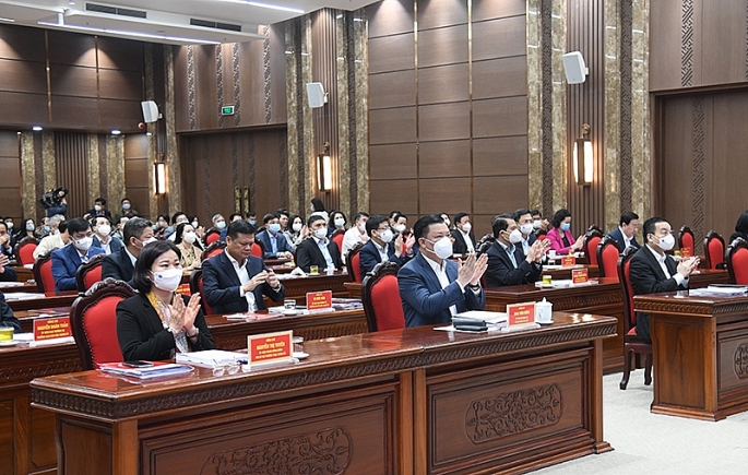  Các đại biểu tham dự tại điểm cầu Thành uỷ Hà Nội.