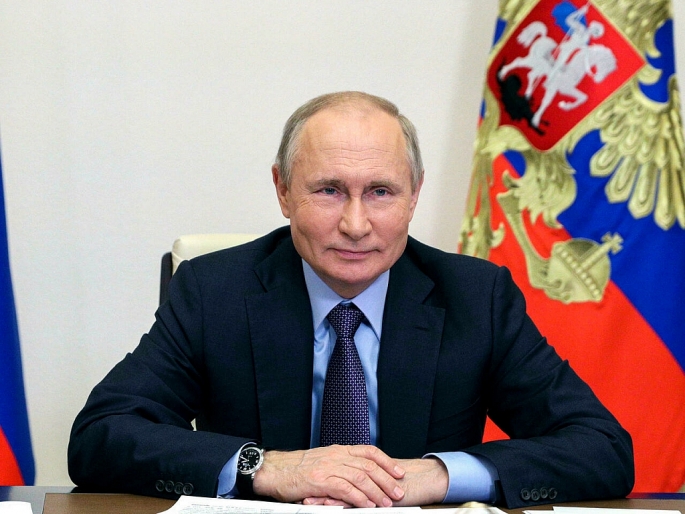 Tổng thống Nga tiêm liều vắc-xin tăng cường