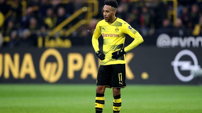 chelsea quyet nhay vao thuong vu cua aubameyang