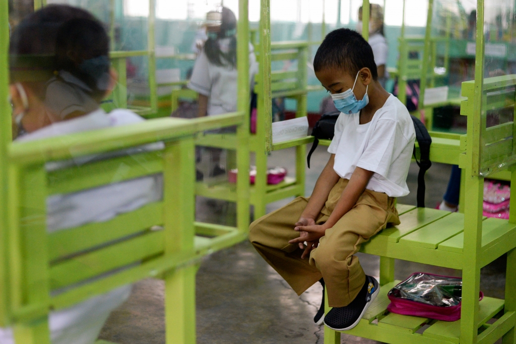 Philippines thí điểm mở cửa trở lại trường học