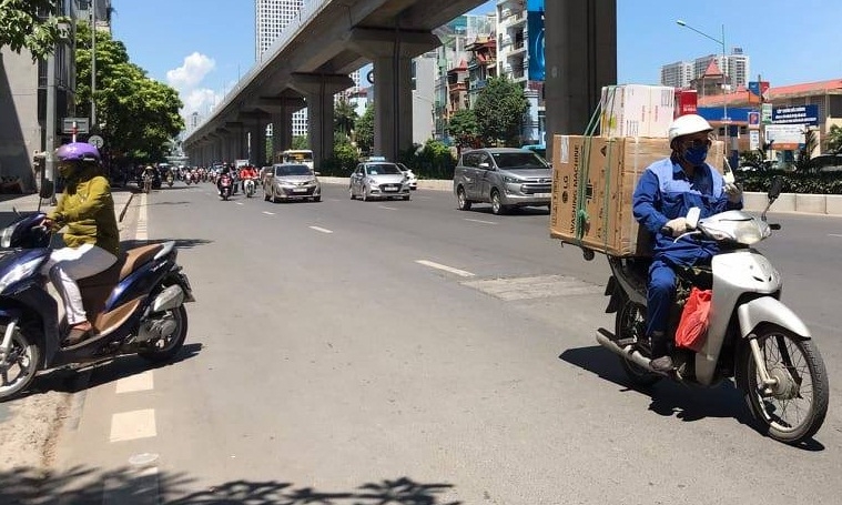 nguoi ha noi hoi ha trong nhung ngay nang nong