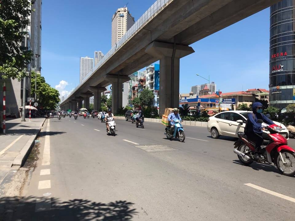 nguoi ha noi hoi ha trong nhung ngay nang nong