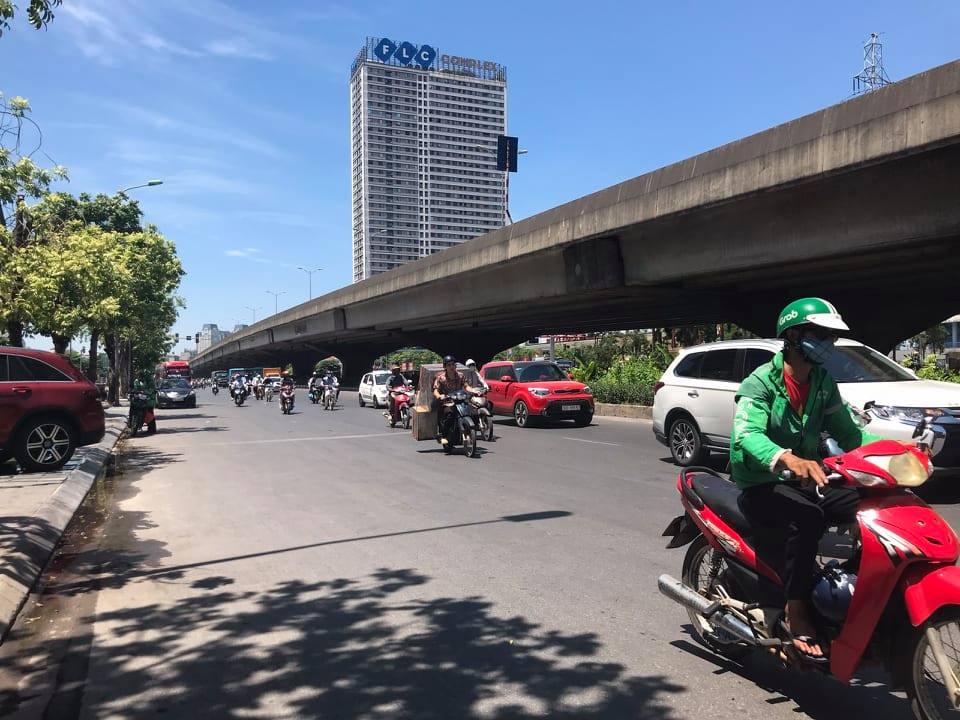 nguoi ha noi hoi ha trong nhung ngay nang nong